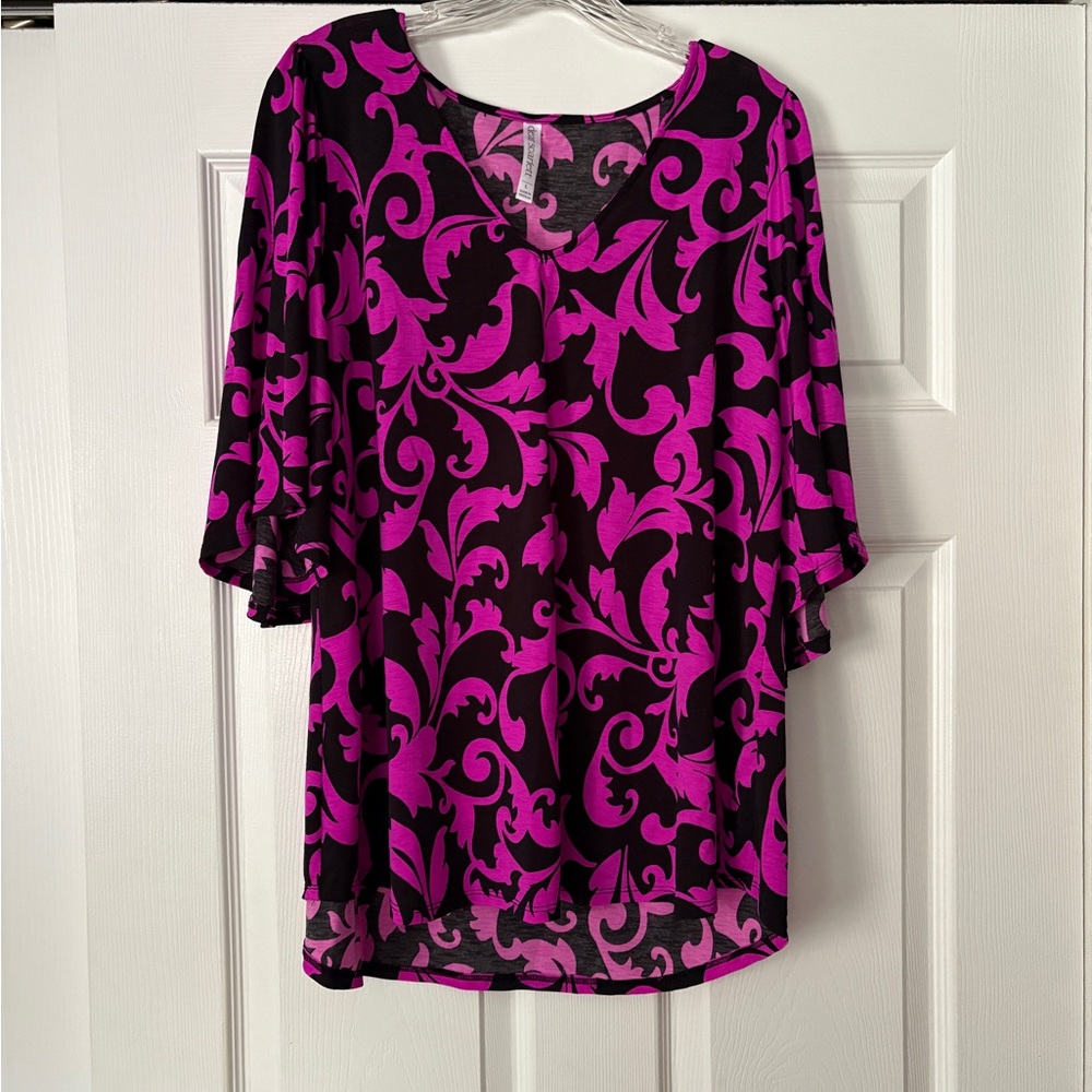 Scarlett Black and Pink Patterned Blouse